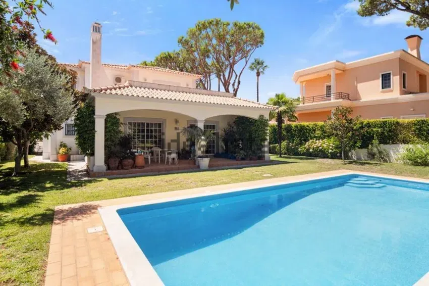 Chalet in Quarteira